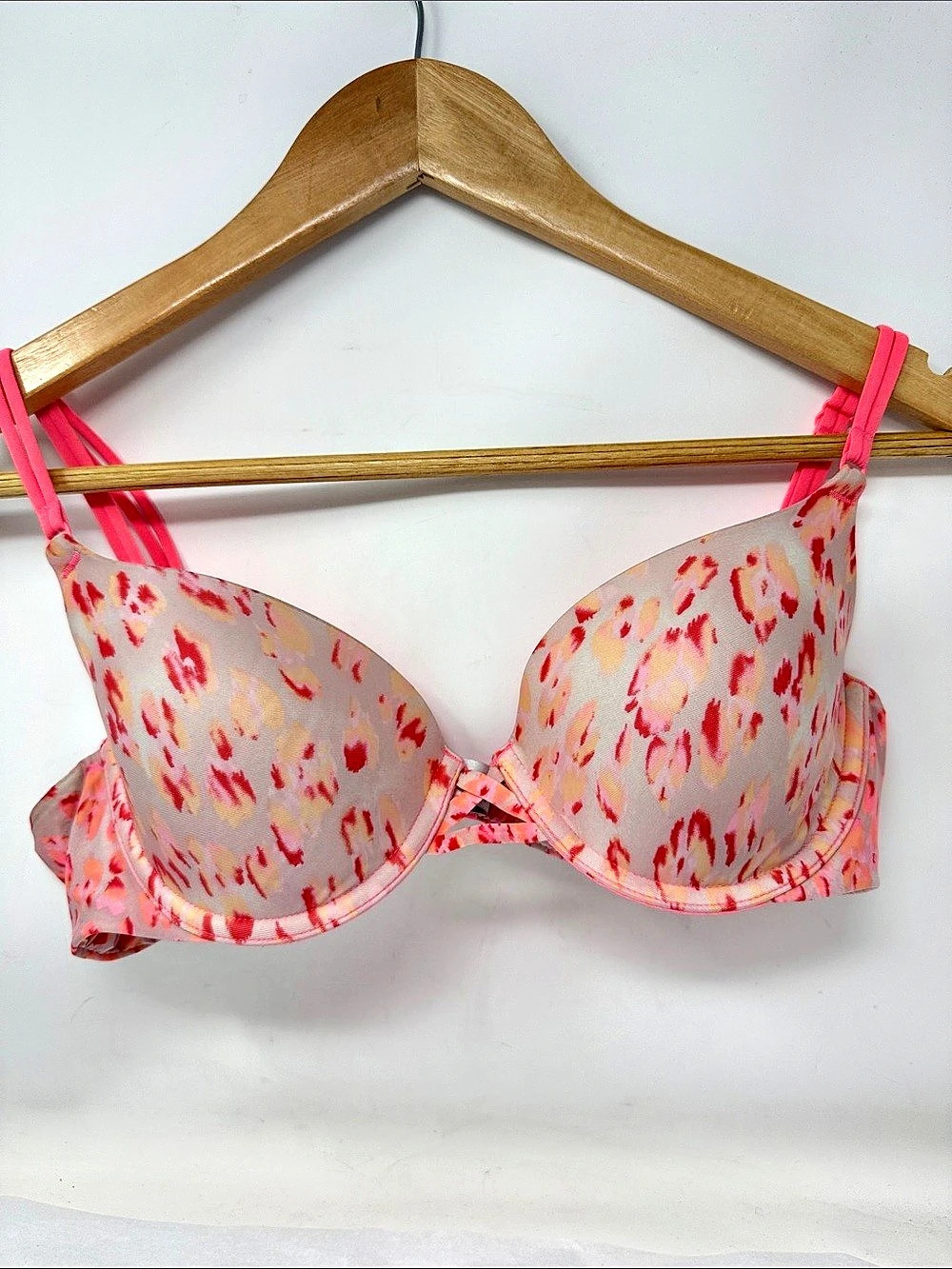 Victoria's Secret Lightly Lined Demi Bra size 36B Animal print Y2K lingerie